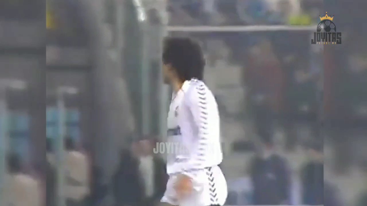 Happy birthday to one of the greatest strikers in Real Madrid history, Hugo Sanchez! 