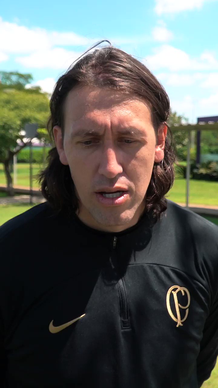 Jô aparece com tranças e coque, treina e reforça o Corinthians contra o Coritiba, corinthians