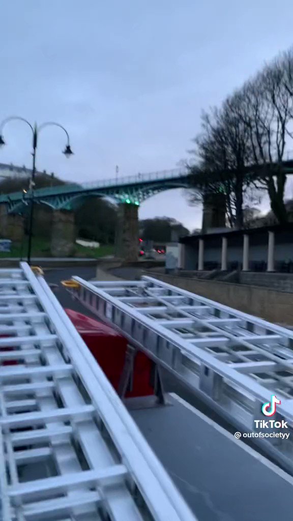 RT @GoalpostsFC: Harry Kane on top of a fire engine https://t.co/fE1XllZePR