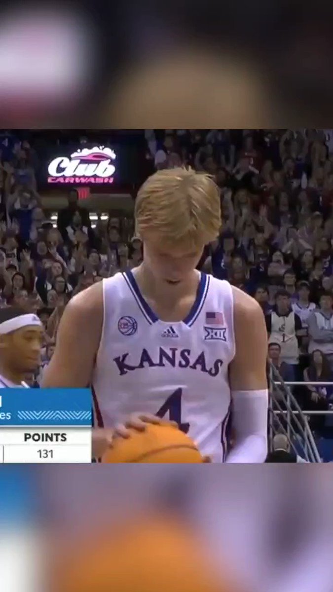 アーリーエントリーを表明したカンザス大のグレイディ・ディック。
最大の武器である美しいアウトサイドシュートも去ることながら、強豪のカンザス大で入学早々にフィットする全体的なスキルレベルとバスケIQの高さも特筆モノ。
要所でビッグショットを決める度胸もあるみ。
#NBAドラフト2023 