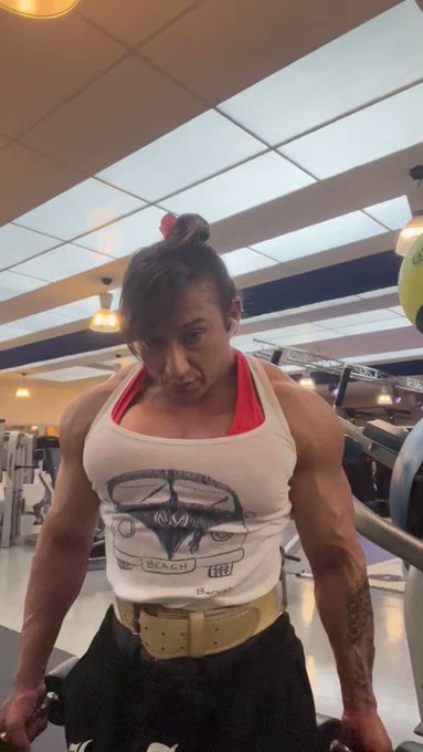 Arms training in my channel … 
https://t.co/Qc57a8ka93 

#biceps #pump #musclewoman #Trainingvideos https://t