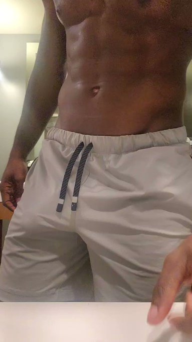 I'm in a mood to fuck all day. Who is going to exxotica in Chicago? 🤔 https://t.co/5mGOxWTwLQ<a href="/tag/hotwife"class="tags"><span>#hotwife</span></a><a href="/tag/bull"class="tags"><span>#bull</span></a>