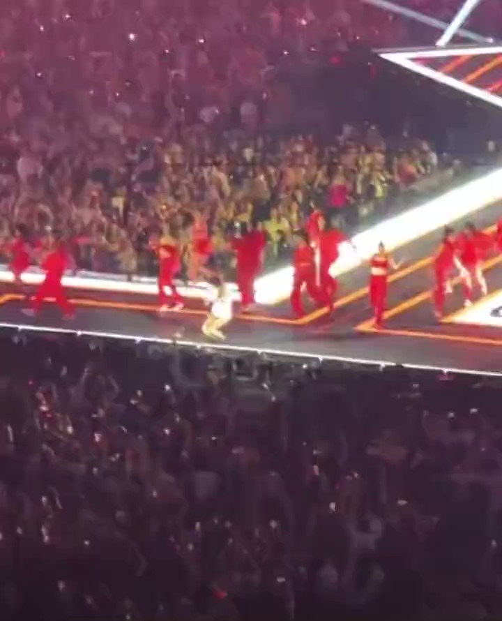 taylor-swift-the-eras-tour-on-twitter-the-lucky-person-tonight