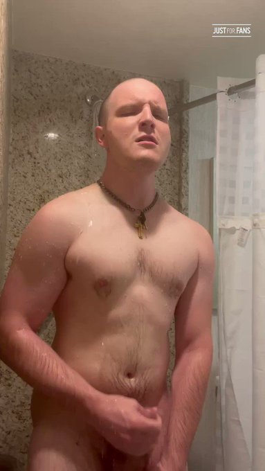 Cum in shower of a Hotel ?...

See this and more at:
https://t.co/cfPrJb84ZG https://t.co/wKav3StmpT