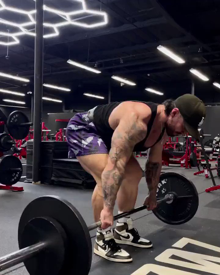 the-gym-society-on-twitter-3-barbell-bent-over-row-4x15