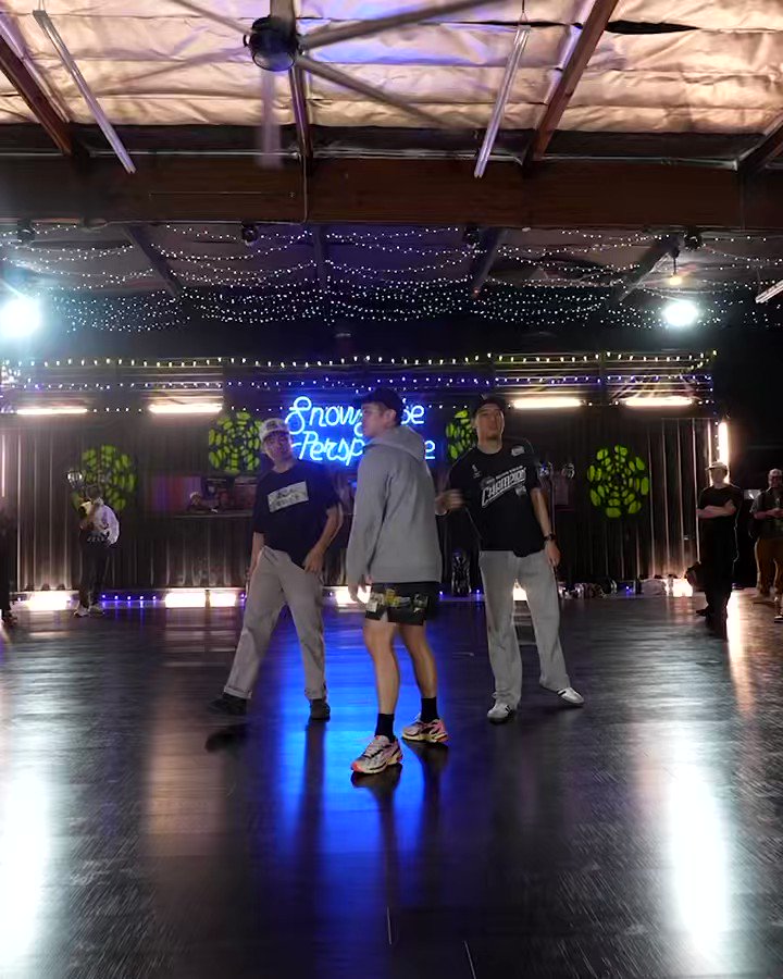 RT @BrianPuspos: Missin u. 
Song by Tori Kelly
Choreo by me https://t.co/e5FEpSGJXg