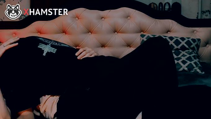 ? My new video just dropped on xHamster!

?? https://t.co/lPghBh3WAr

? I want you to watch! @xhamstercom