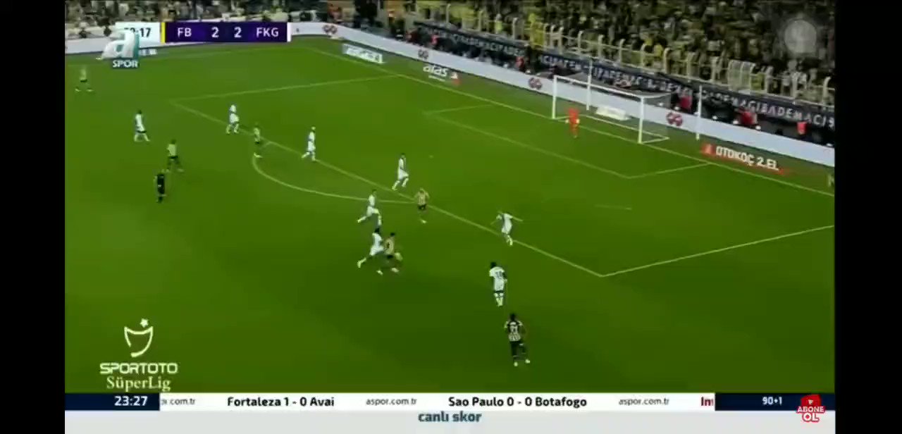 Regista (Regisstta) / Twitter