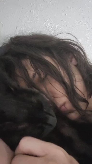 Pov: you wake up next to me and Cat https://t.co/ADtyq35tTd