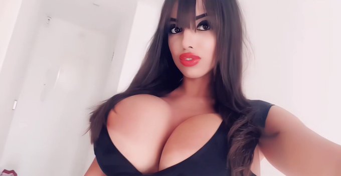 ONLY a few hours again, -50% discount on my hottttt https://t.co/DyCCEcCdFb ? https://t.co/33tCEbo7F
