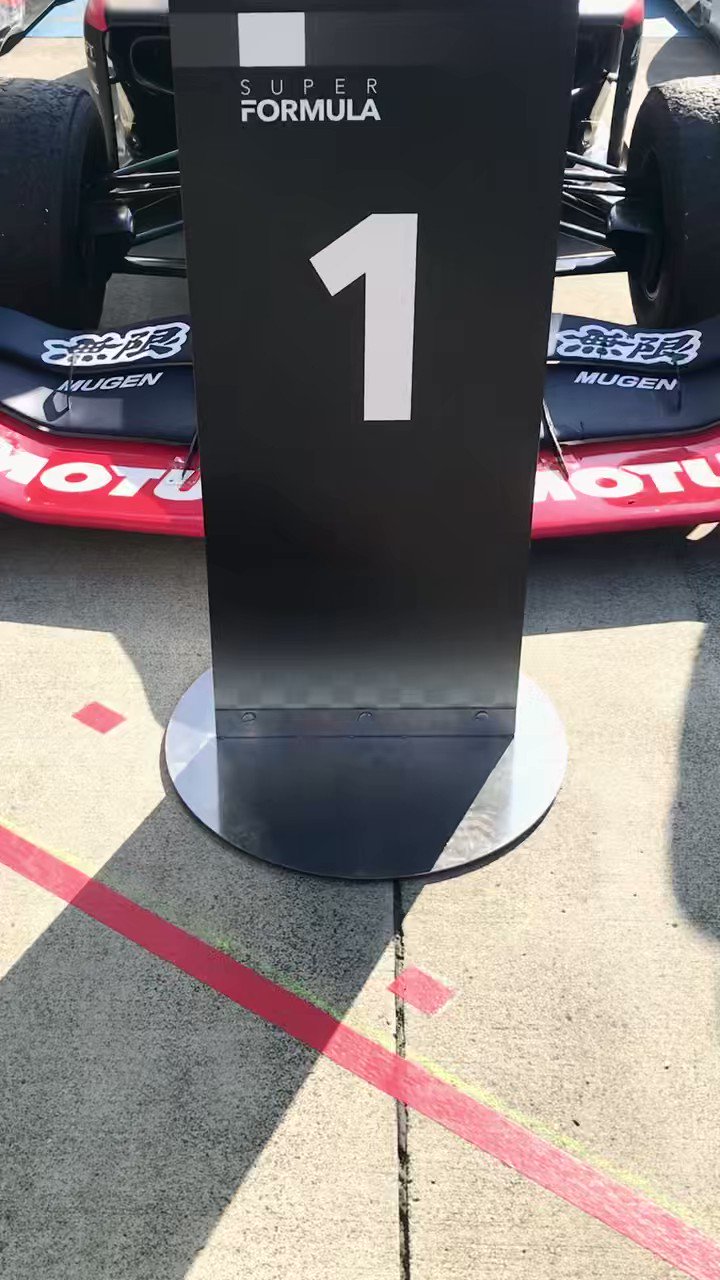 【爆売りセール開催中!】 リアム ローソンステッカー