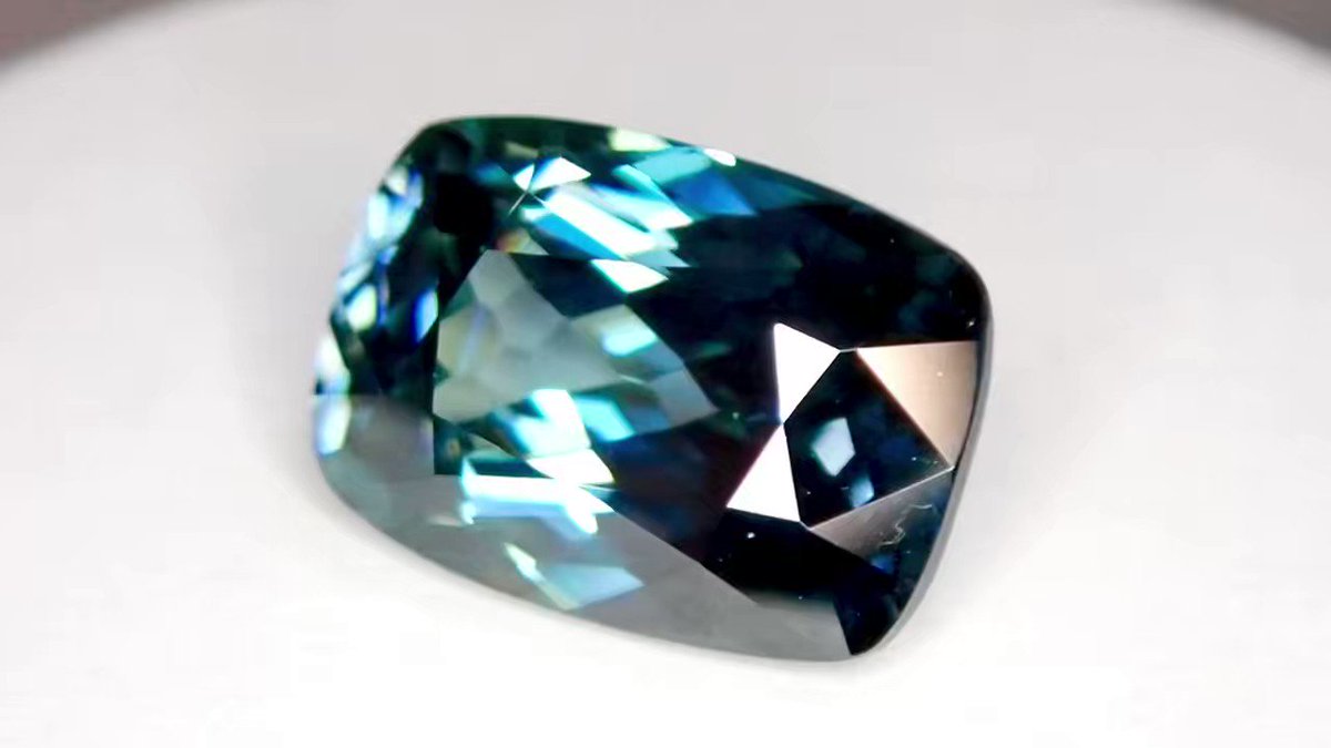 バイカラー サファイア(青×カラーレス)1.747ct ソ付 | cienciahoy.org.ar