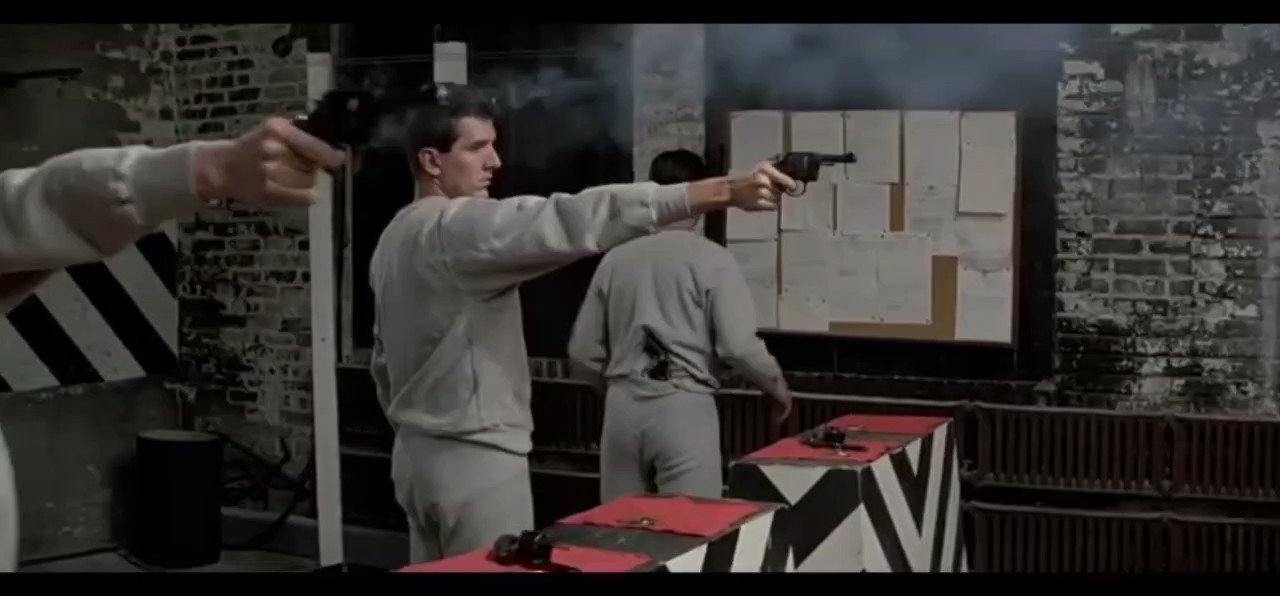 Happy birthday, Andy García!

Scene from The Untouchables (1987)  