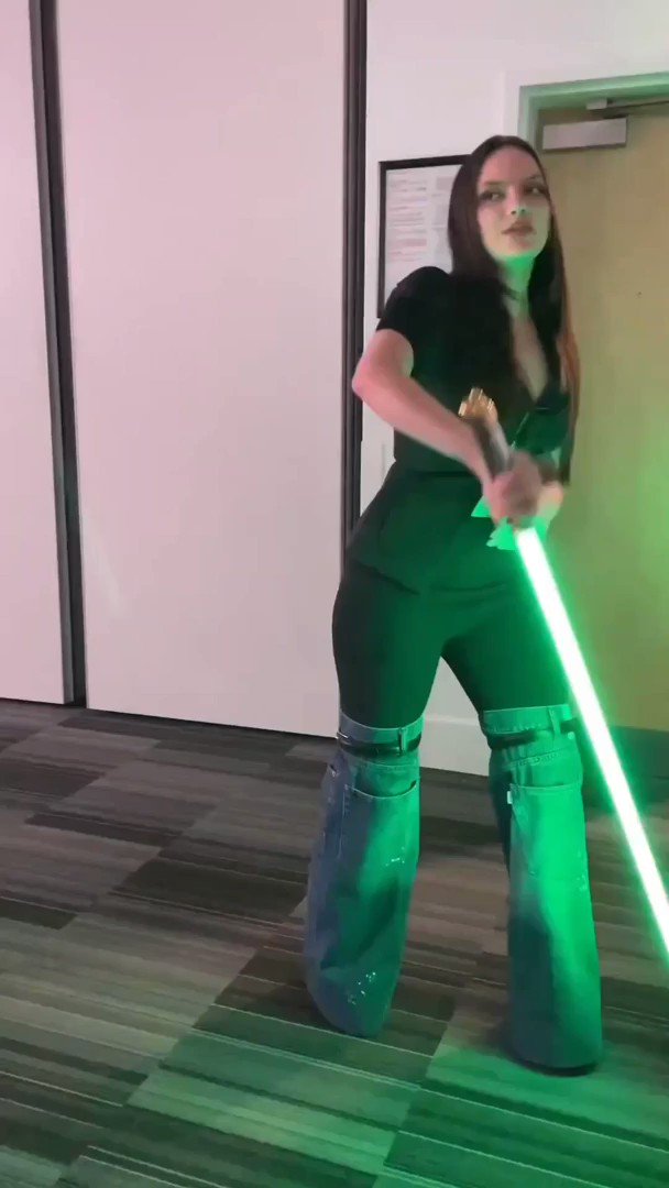 Dafne Keen The Rising Star And Her Journey In The Spotlight
