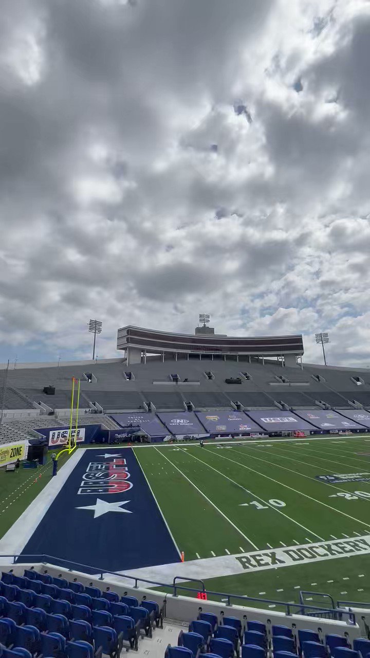 Memphis Showboats on Twitter "Quiet before the STORM 🏈😤 https//t.co/a2gfgsCDGO" / Twitter