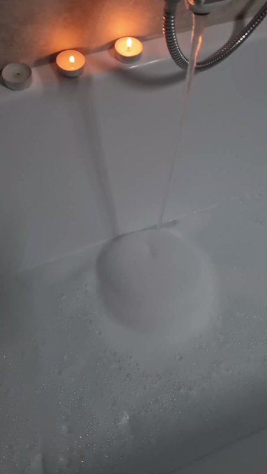 Good night honey!💗🛀💗 https://t.co/vpaYuOfIts https://t.co/Ilg5DHsdxK<a href="/tag/mvsales"class="tags"><span>#mvsales</span></a>