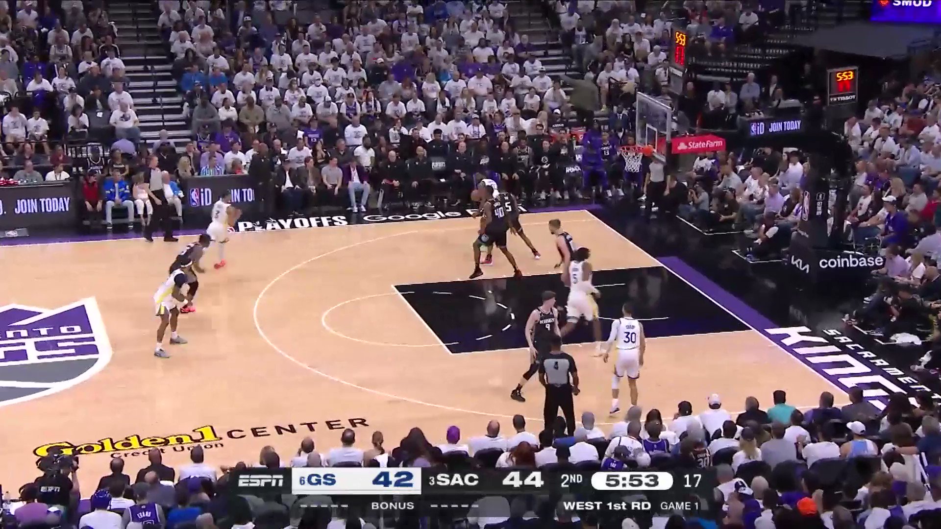 😴 on Twitter "NBA Show when he hit the top of the backboard 💀" / Twitter