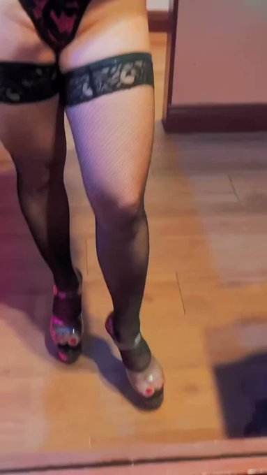 Love my lingerie and high heels 👠 #lingerei #highheel https://t.co/TPyqlkO4yV<a href="/tag/lingerei"class="tags">#lingerei</a><a href="/tag/highheel"class="tags">#highheel</a>