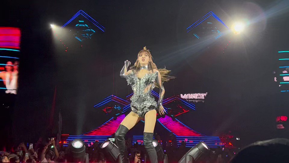Money lisa coachella Money lisa coachella