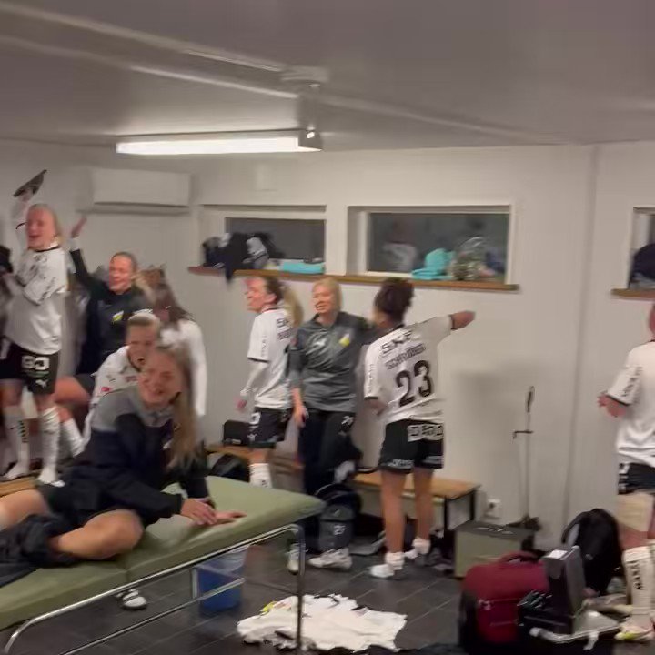 När BK Häcken tar tre poäng 🎶

#bkhäcken”
