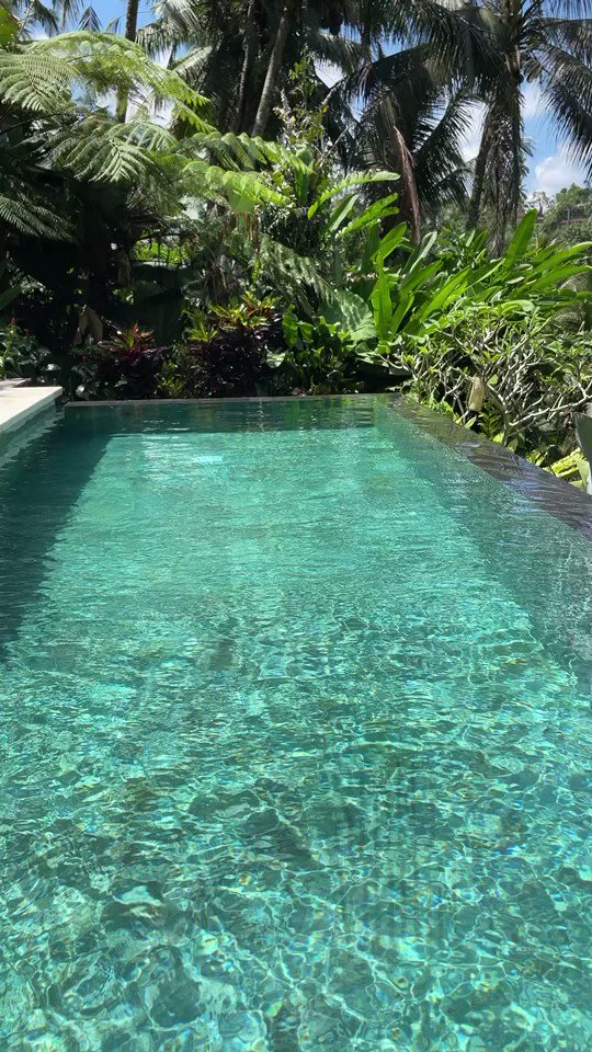 Model - Liza Virgin ass