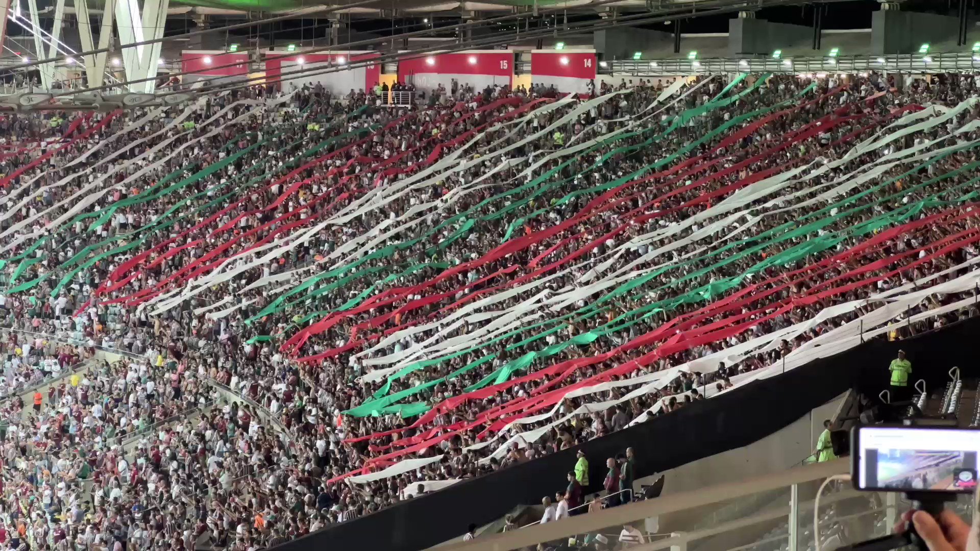 DE SOLA FIM DO IMBRÓGLIO! FLA E FLU LIBERARAM PARA O VASCO JOGAR TODOS OS JOGOS DA LIBERTADORES, SUL-AMERICANA E COPA DO BRASIL NO MARACANÃ - iFunny Brazil
