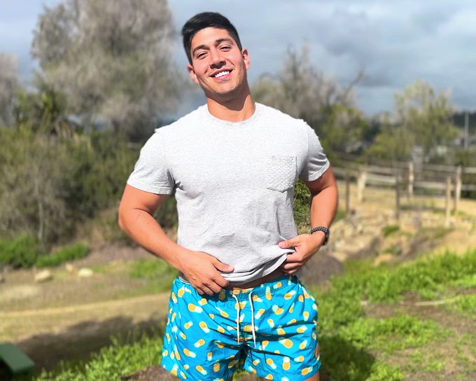 Paco's smile tho ? #Paco https://t.co/7ep9KIKL1F