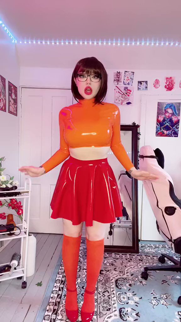 Nixxi 💗 on Twitter: "How’s my dancing? 😅"