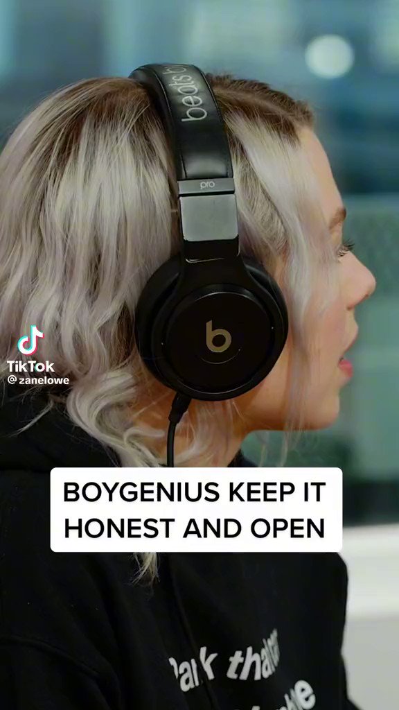 PHOEBE BRIDGERS UPDATES on Twitter "🎥 A new clip of the boygenius