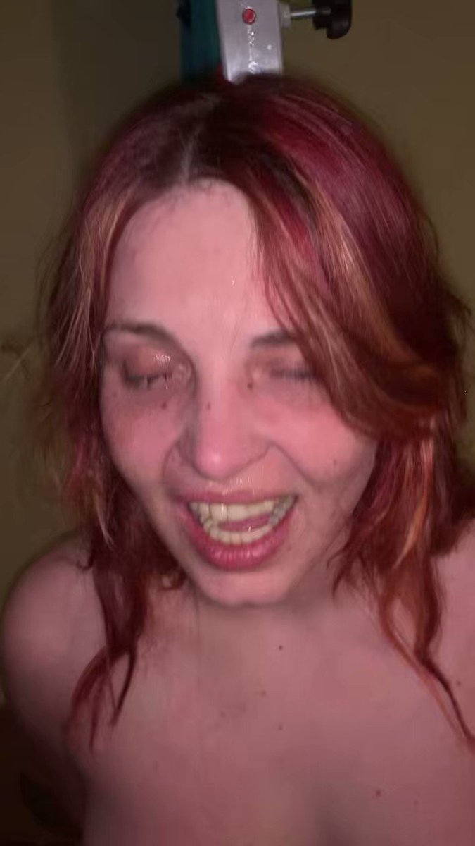 Model - Elena917 fuckmachine