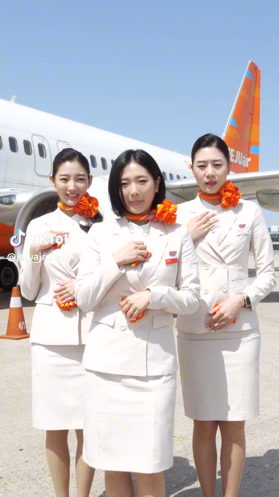 ME OUT NOW On Twitter RT jisoozeus Jeju Air Flight Attendants me-out-now-on-twitter-rt-jisoozeus-jeju-air-flight-attendants