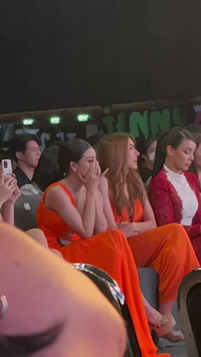 Englot Waratin On Twitter You Can See Her Saying suay Mak Hahaha Englot Waratin On Twitter You Can See Her Saying suay Mak Hahaha