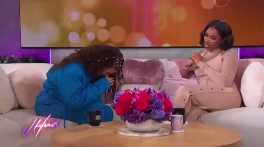 RT @tkhq8: Tori Kelly does her iconic PYT run on The Jennifer Hudson Show https://t.co/yXuzpVhnp9