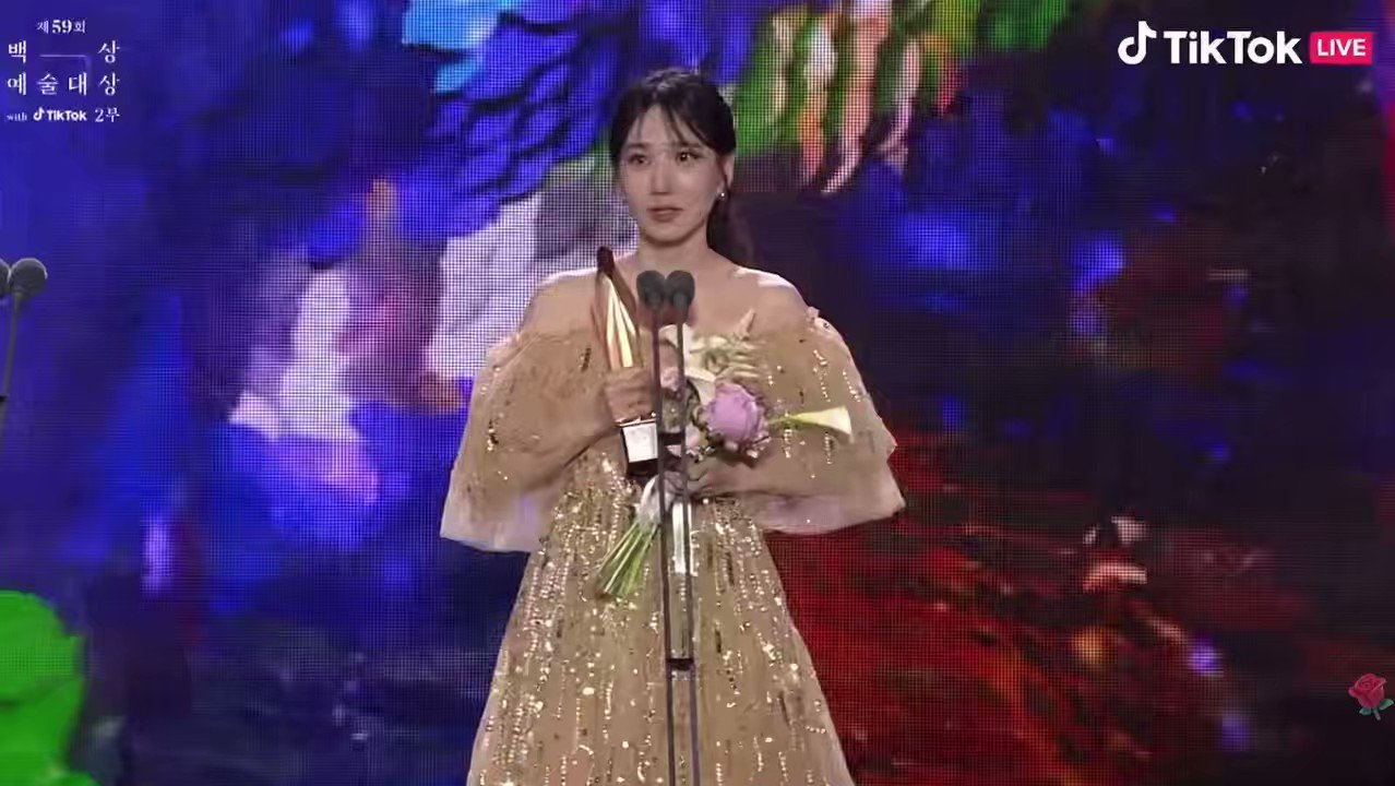 [閒聊] 讓人很感動的朴恩斌《百想》大賞獲獎感想