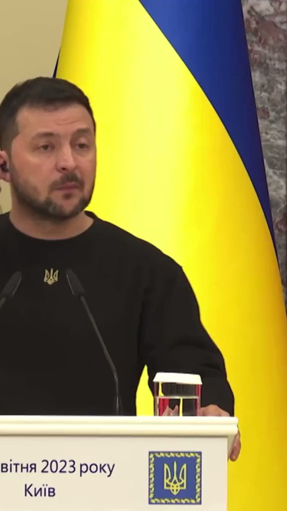 MAKS 22πΊπ¦π on Twitter level Zelensky π
π"