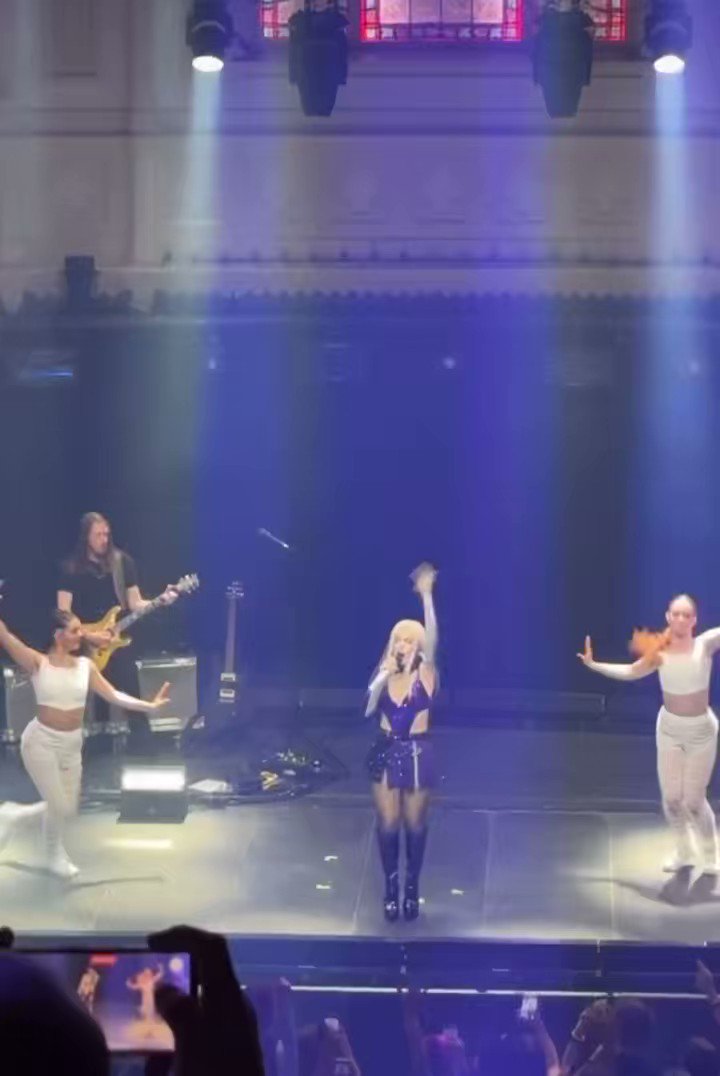 Ava Max Tour (AvaMaxTour) / Twitter