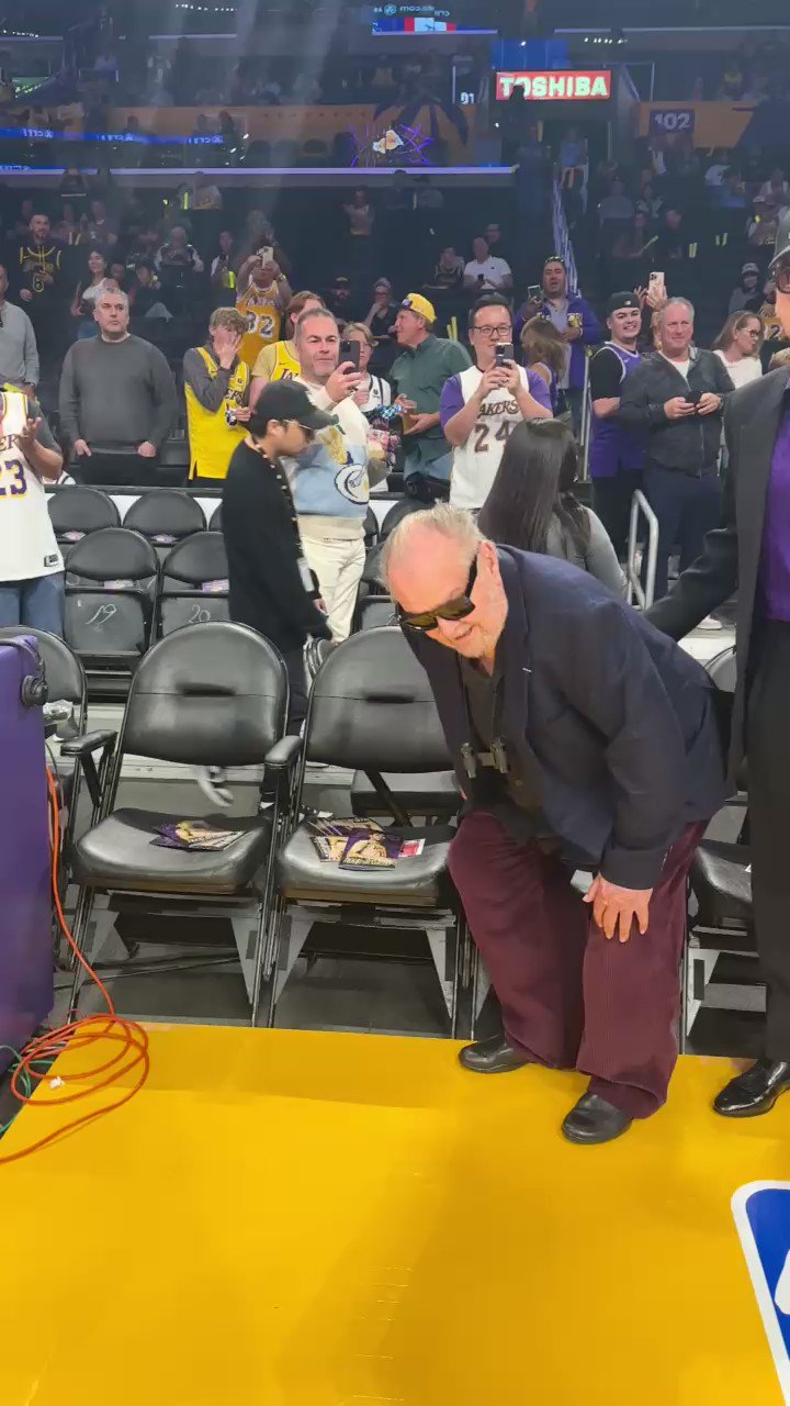 Barstool Sports On Twitter Jack Nicholson Is Courtside At The Lakers barstool-sports-on-twitter-jack-nicholson-is-courtside-at-the-lakers