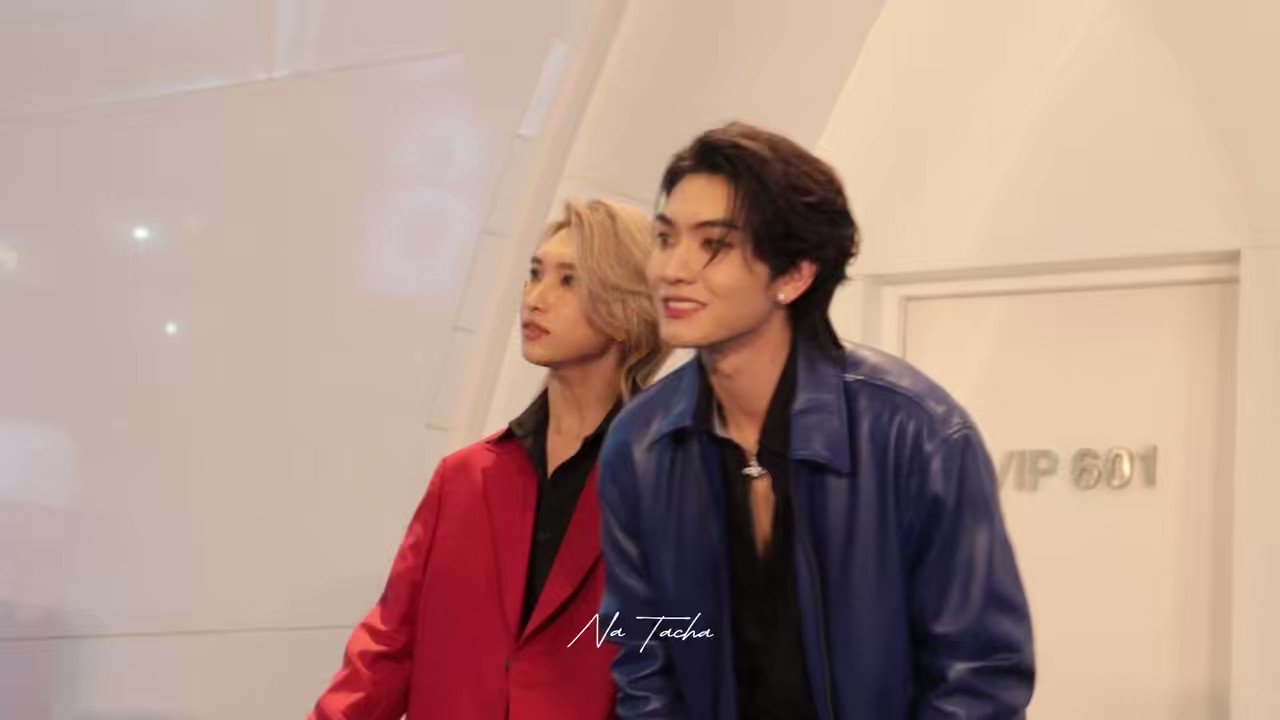 NOEUL'S SIMP on Twitter "F How much is your dowry? B Dowry? I don't