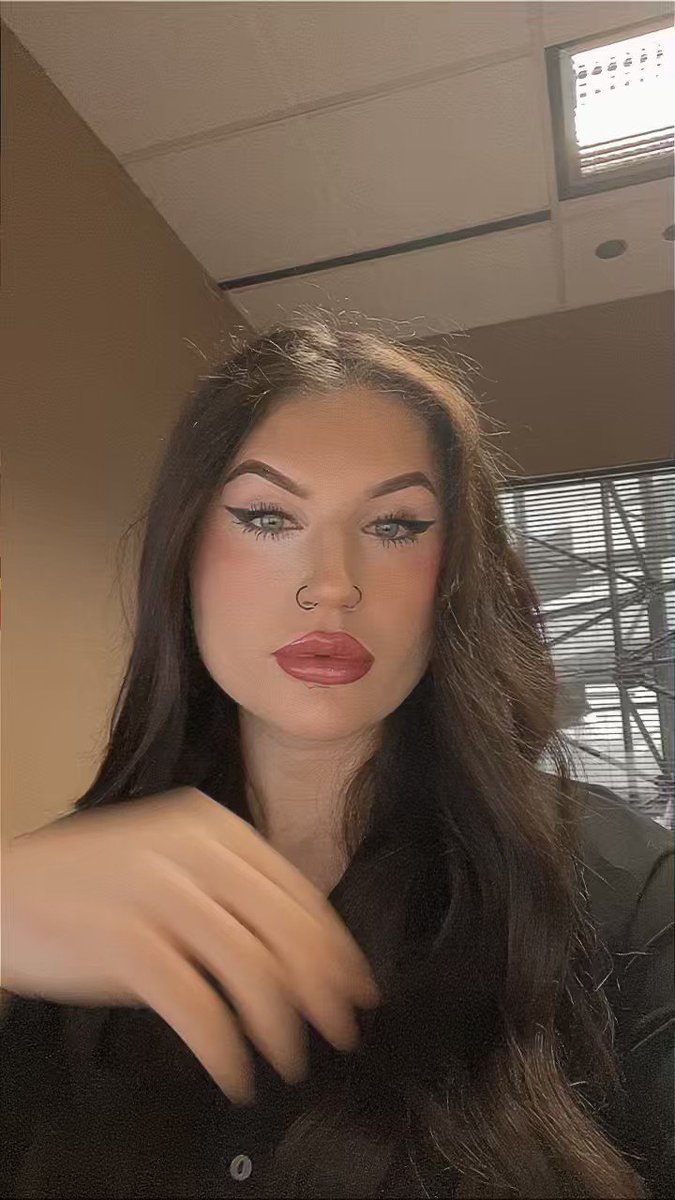 𝚃𝚑𝚒𝚌𝚌 𝙲𝚑𝚞𝚗𝚐𝚞𝚜 🍄 on Twitter "I realize my eyes look glazed over it’s