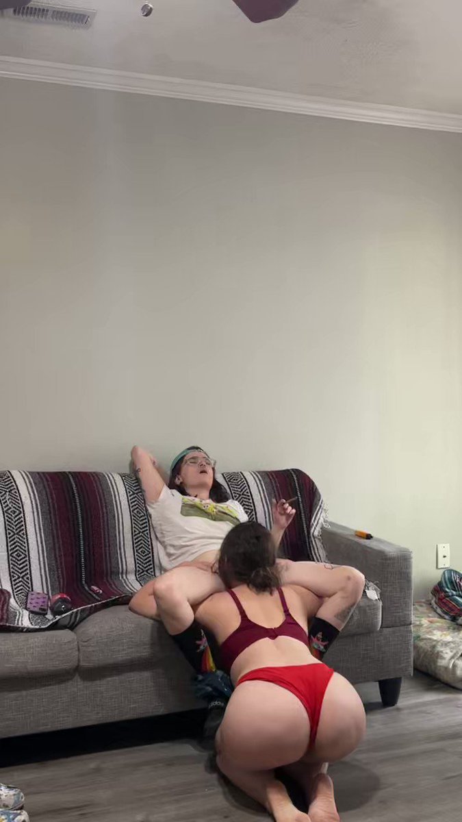 Sweetmellowhunnie’s pics and videos