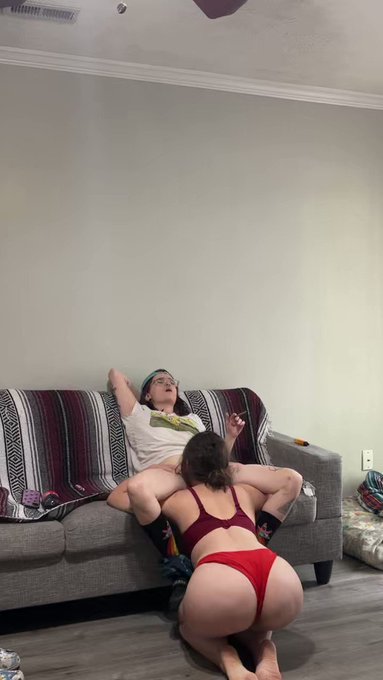 Sweetmellowhunnie’s pics and videos