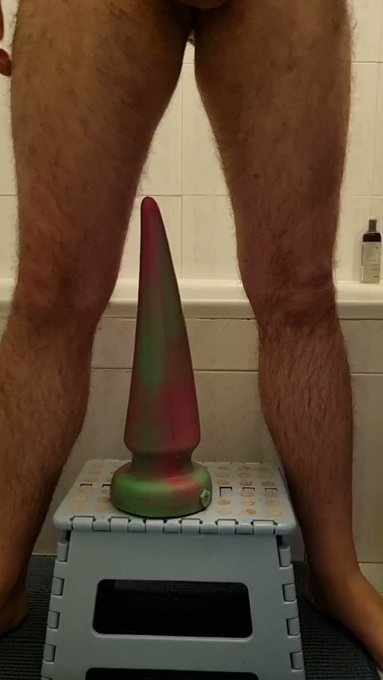 Using the #grip115 and the Edgware to stretch my hole enough to take the #rentman almost in! Not fully<a href="/tag/grip115"class="tags">#grip115</a><a href="/tag/rentman"class="tags"><span>#rentman</span></a>