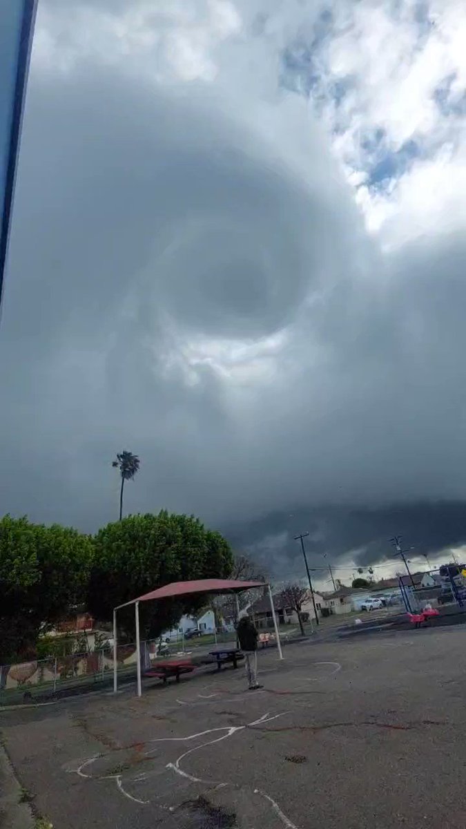 Edgar on Twitter "Tornado passing through Compton"