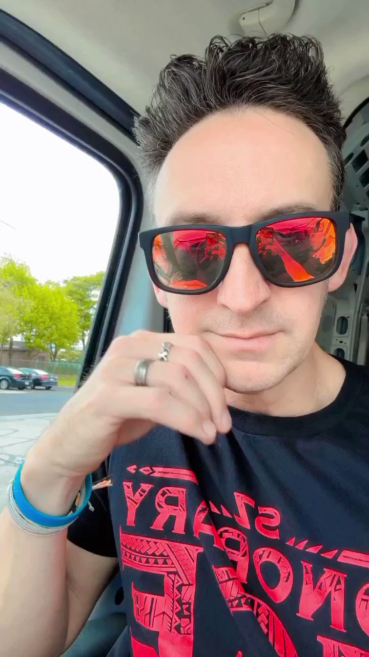 Dustin Pari on Twitter: "All new @GhostHunters tonight on the @travelchannel 9/8c! 👻 #