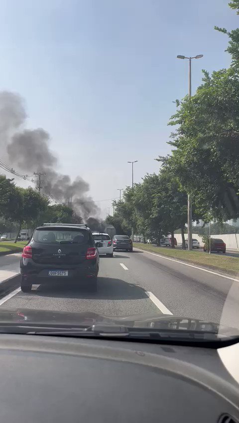 Incêndio em carro na Transolímpica - Cidades Na Web