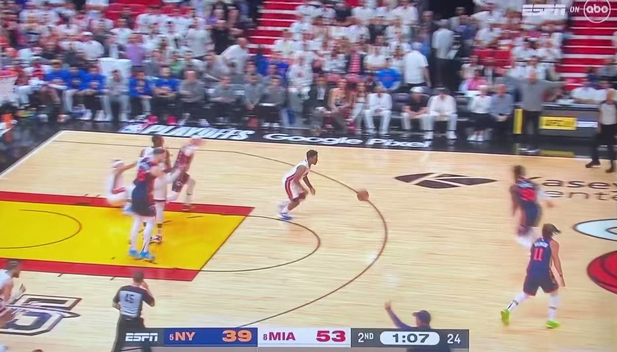 haq on Twitter "RT AIR305 Put Jimmy Butler in the 2024 Dunk Contest!!