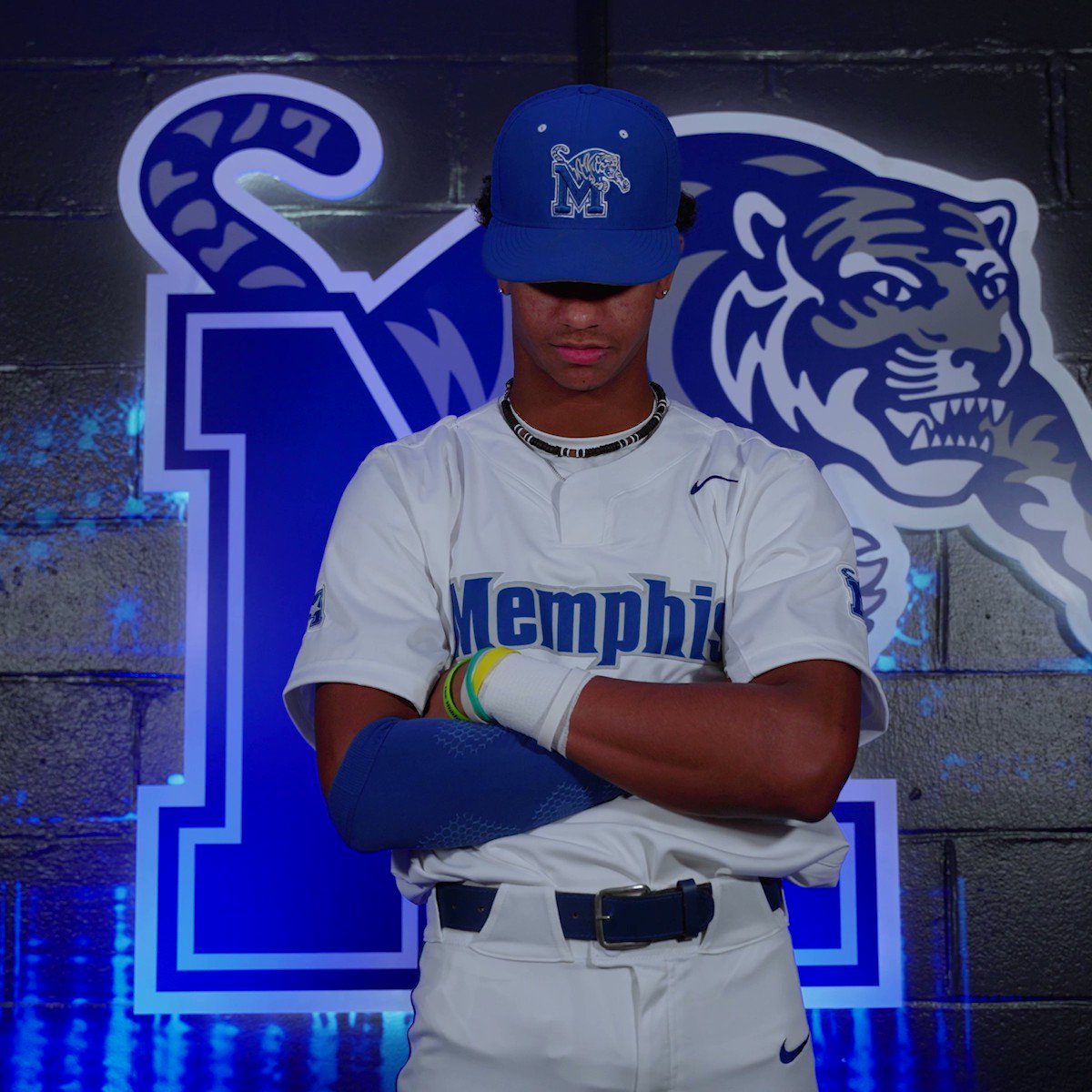 Memphis Baseball on X: .@d1Cam017 🤝 lead-off doubles. B8