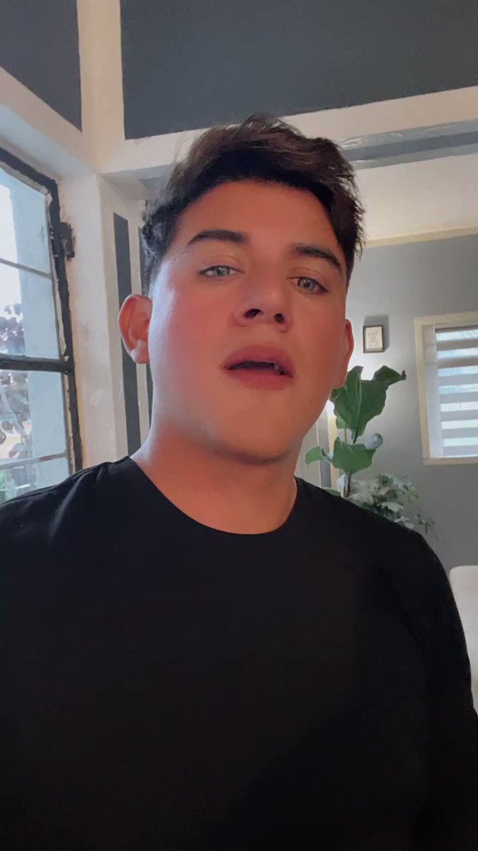 Cristian Hdz on Twitter "Vayan al perfil de mi primo y dรญganle eso ๐๐๐
