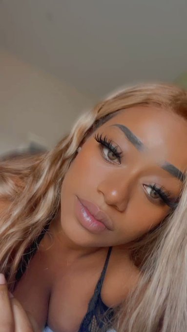 Stella Mei’s pics and videos