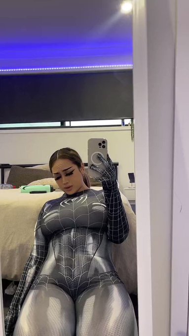 Can somebody buy me some new toys so I can keep fucking myself fr? https://t.co/RrNduCaFJu